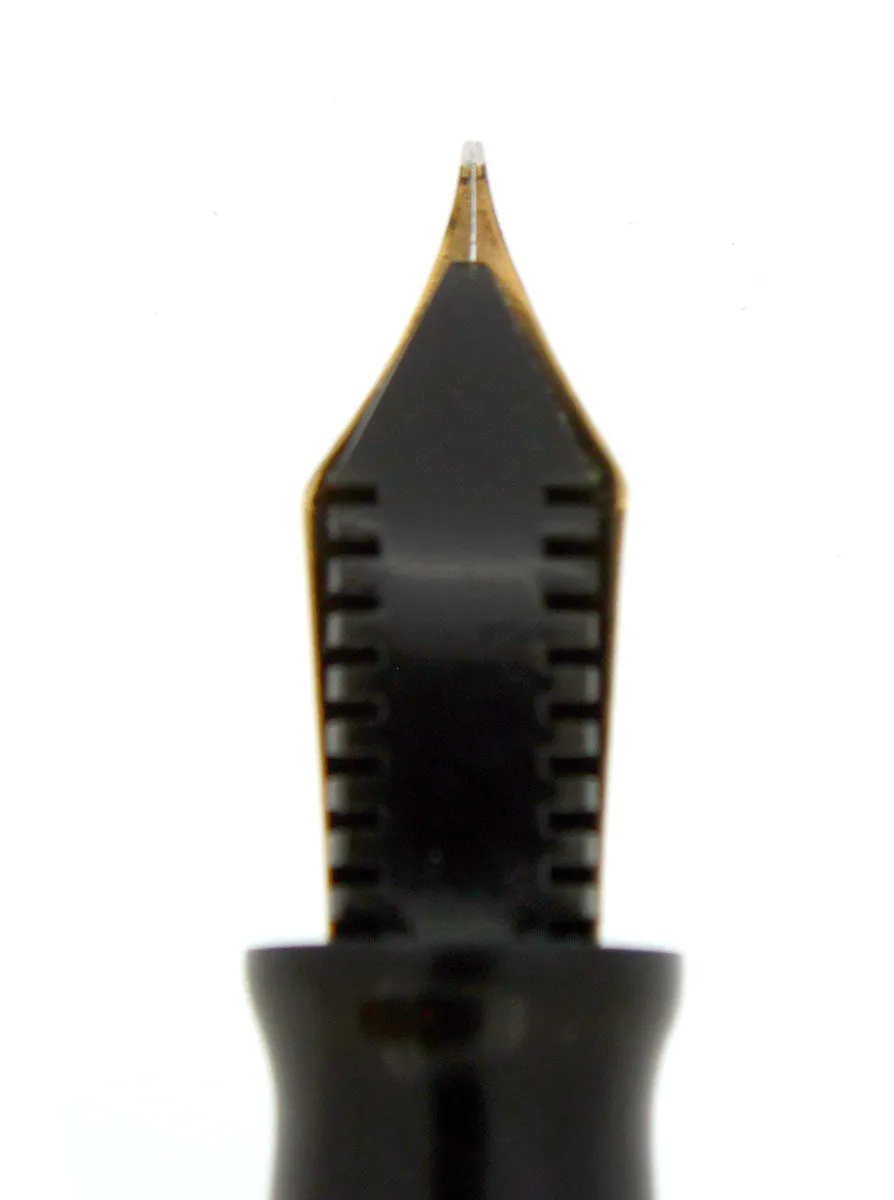 1946 PARKER AZURE PEARL VACUMATIC FOUNTAIN PEN RESTORED