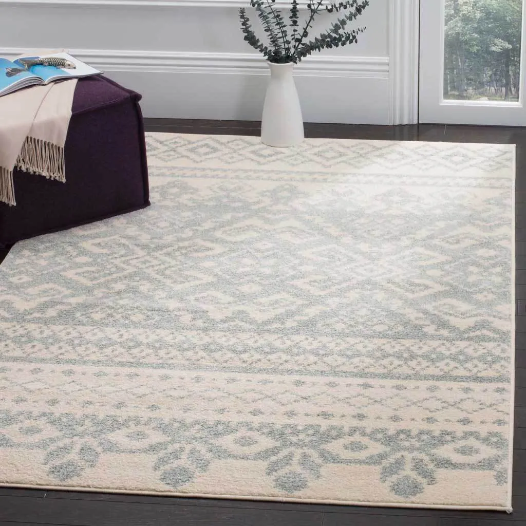 Adirondack Tribal Ivory/Slate Area Rug