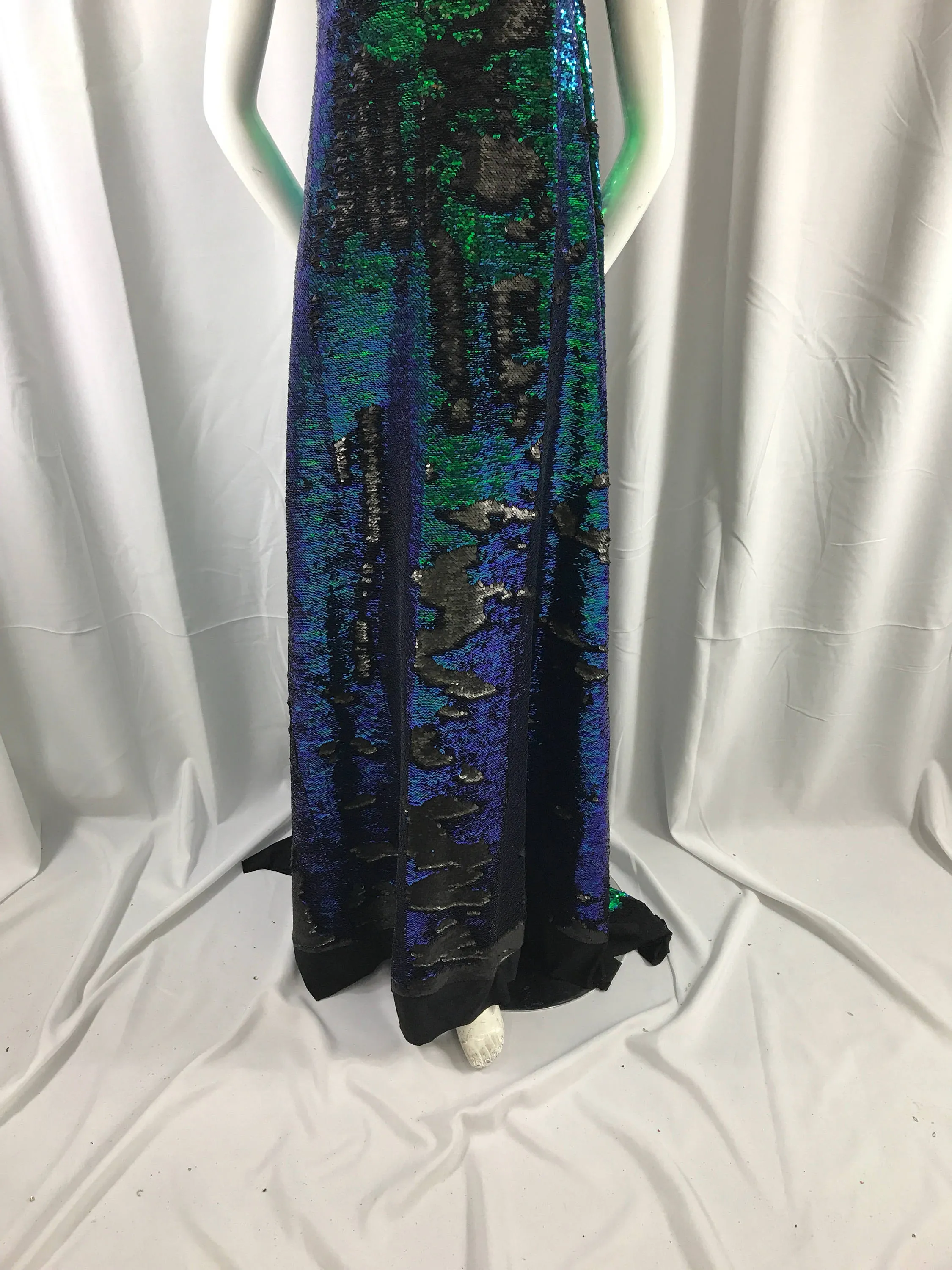 Green iridescent-matt black sequin mermaid fish scales- 2 way stretch lycra-2 tone flip flop sequins-prom-nightgown-decorations-sold by yard