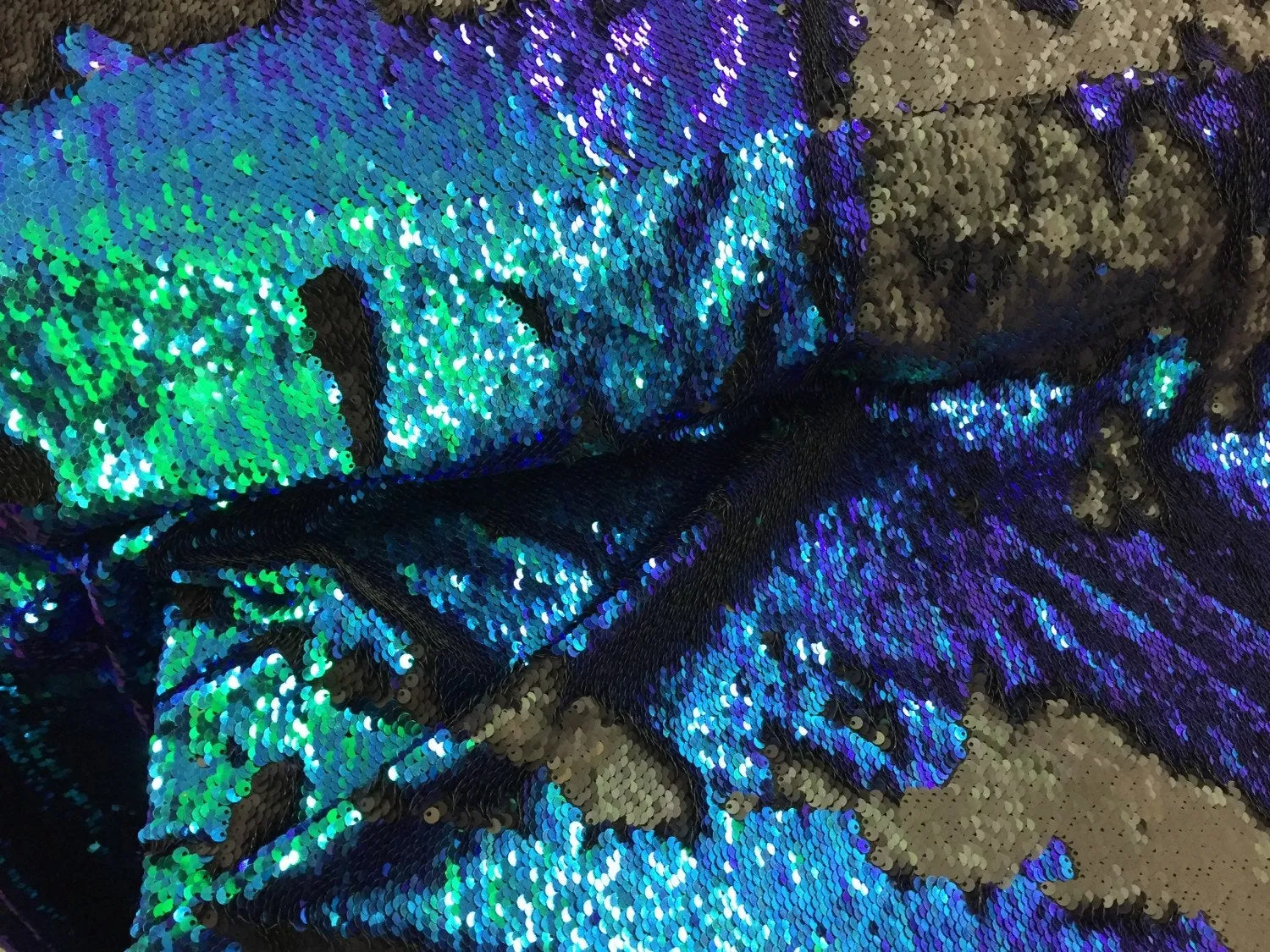 Green iridescent-matt black sequin mermaid fish scales- 2 way stretch lycra-2 tone flip flop sequins-prom-nightgown-decorations-sold by yard