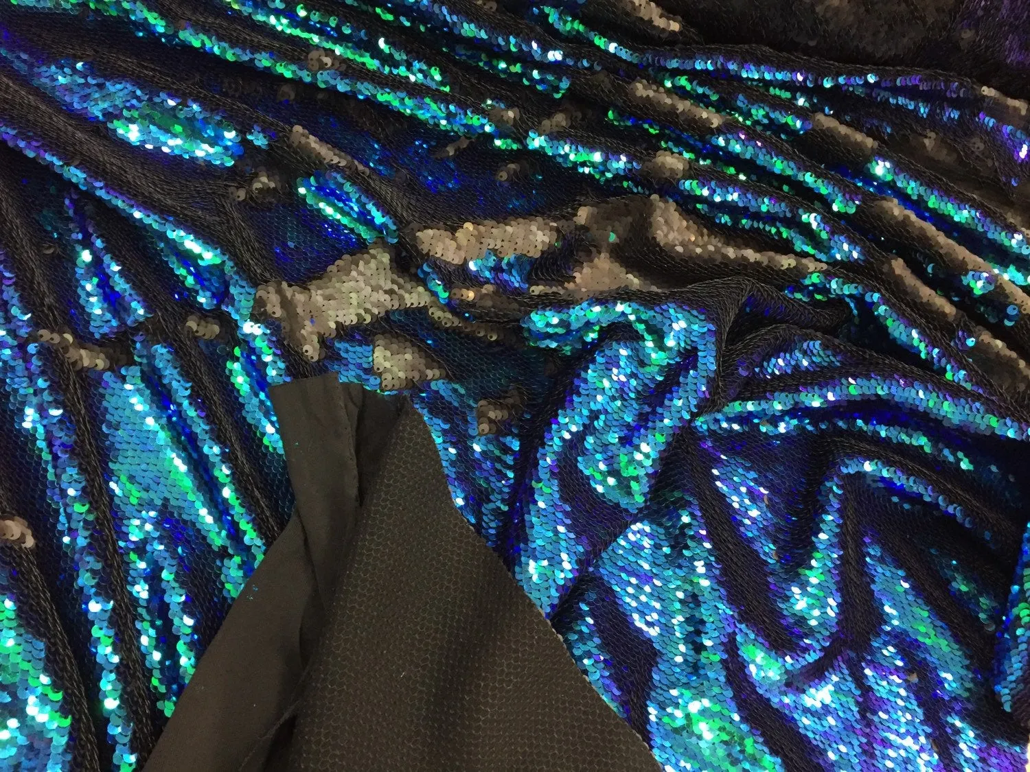 Green iridescent-matt black sequin mermaid fish scales- 2 way stretch lycra-2 tone flip flop sequins-prom-nightgown-decorations-sold by yard
