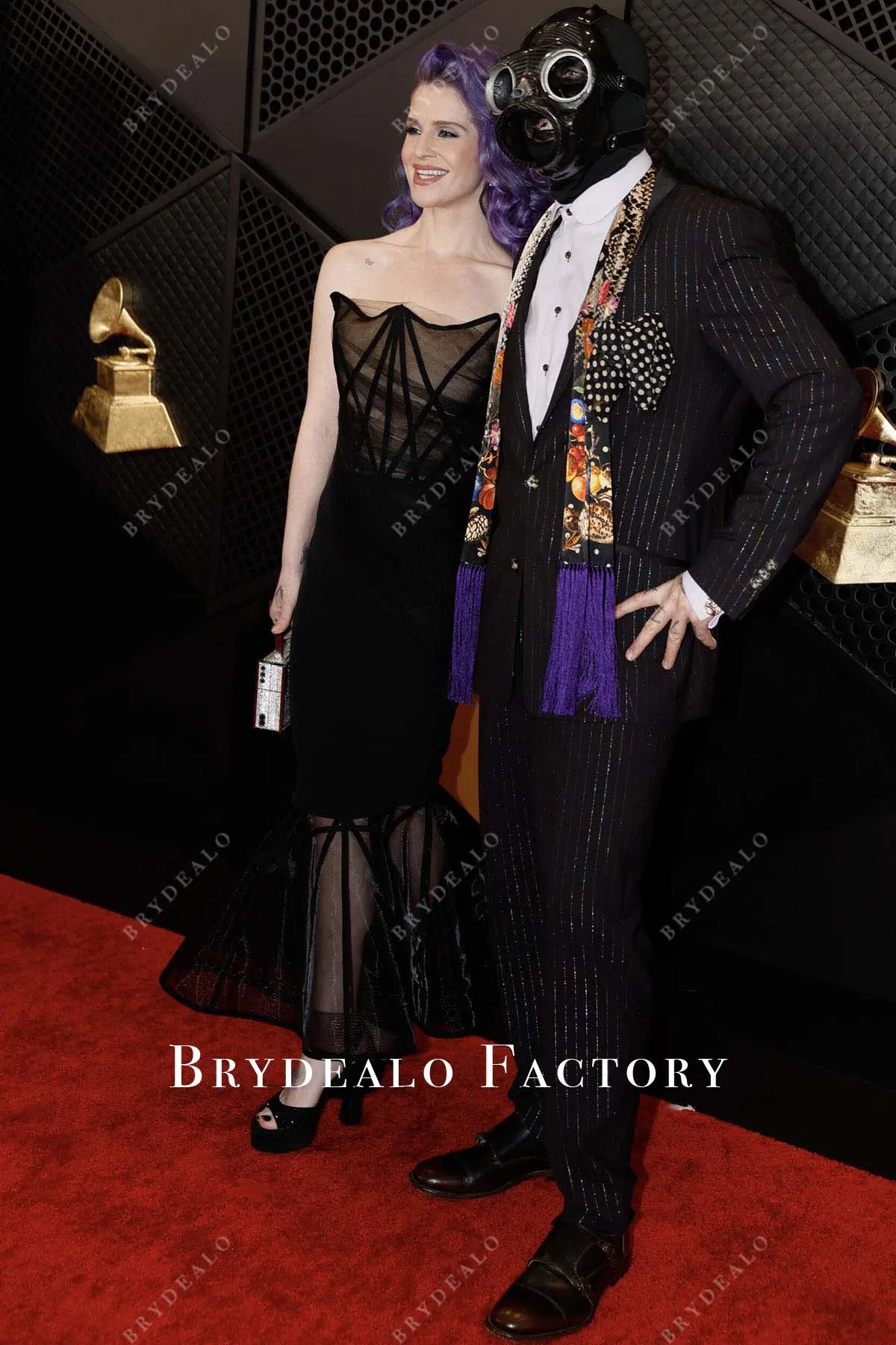 Kelly Osbourne Black Strapless 2024 Grammys Red Carpet Dress