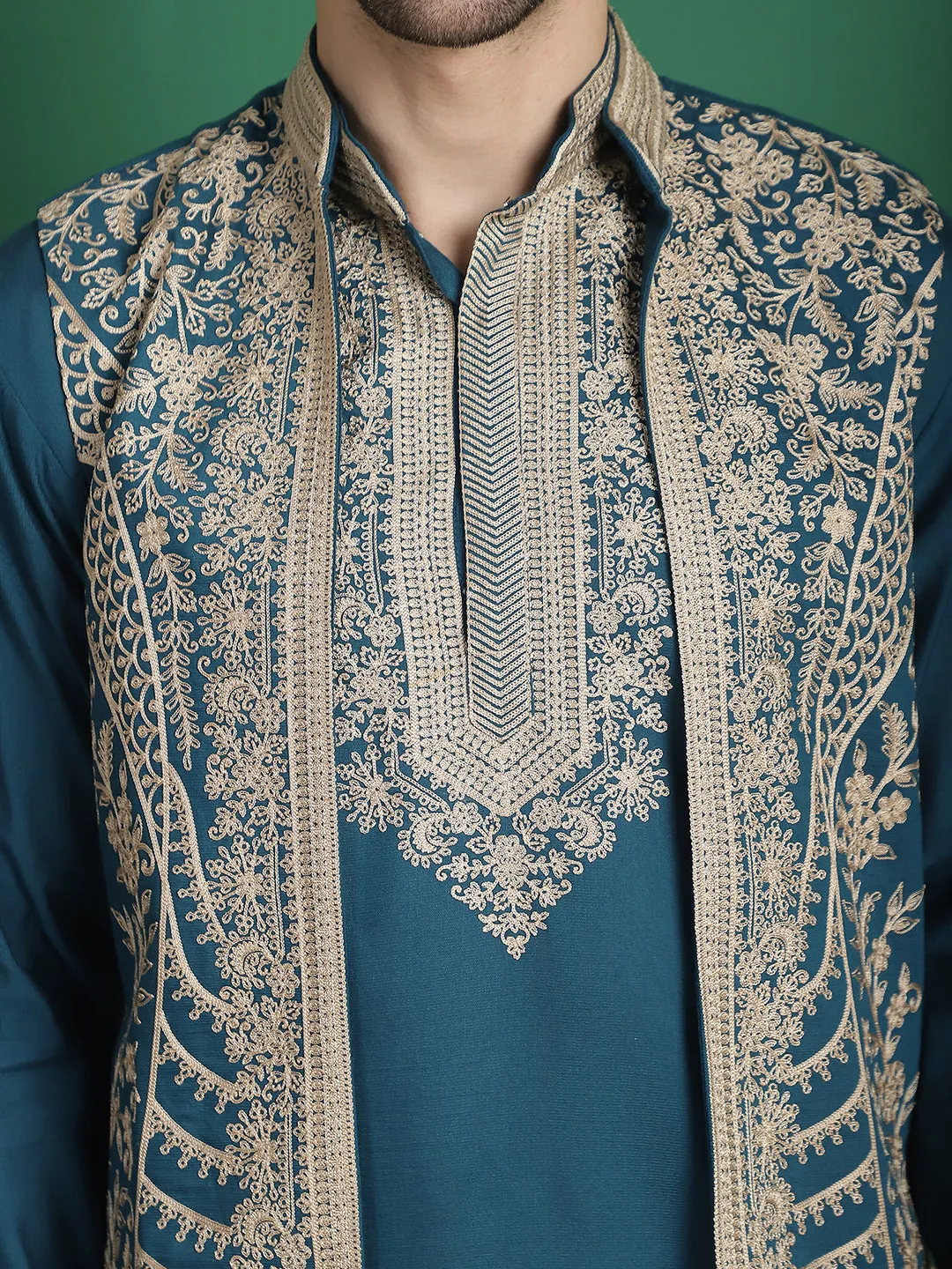 Men'S Embroidered Waistcoat And Kurta Pyjama