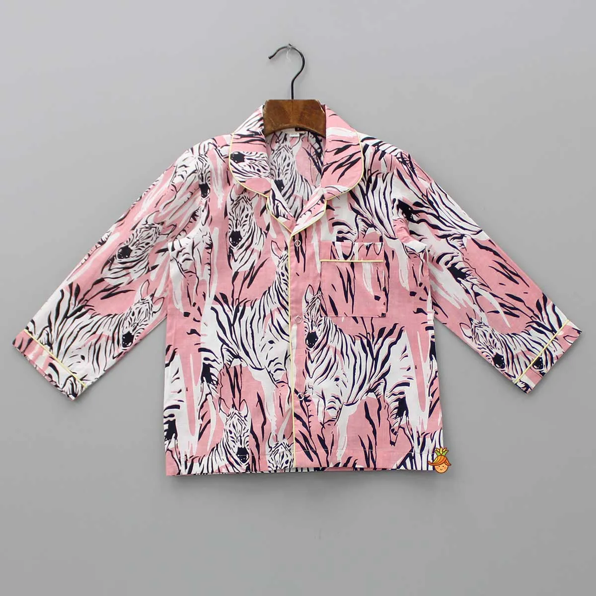 Pre Order: Animal-Printed Notched Collar Sleepwear