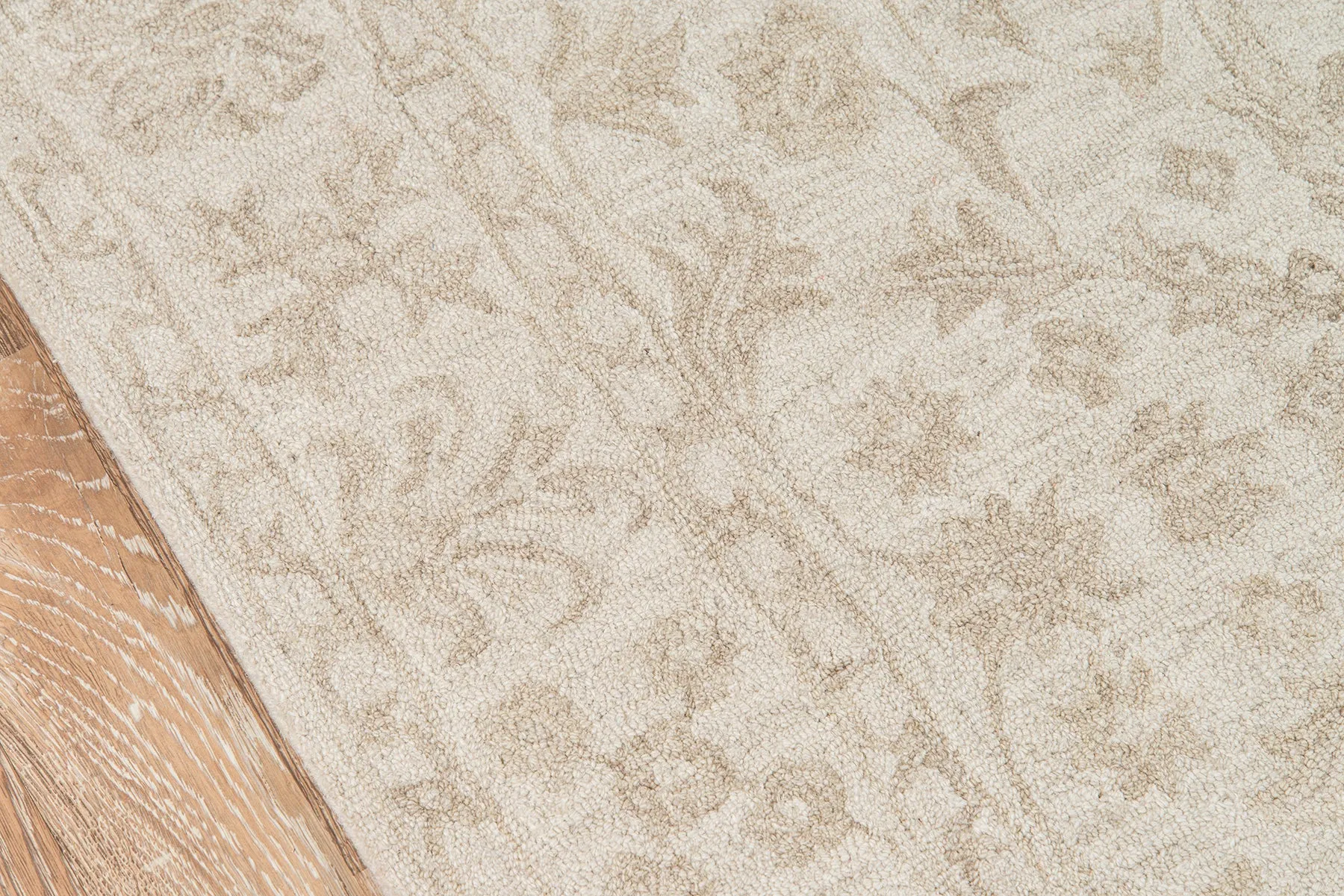 Traditional Hand Tufted Beige Rug